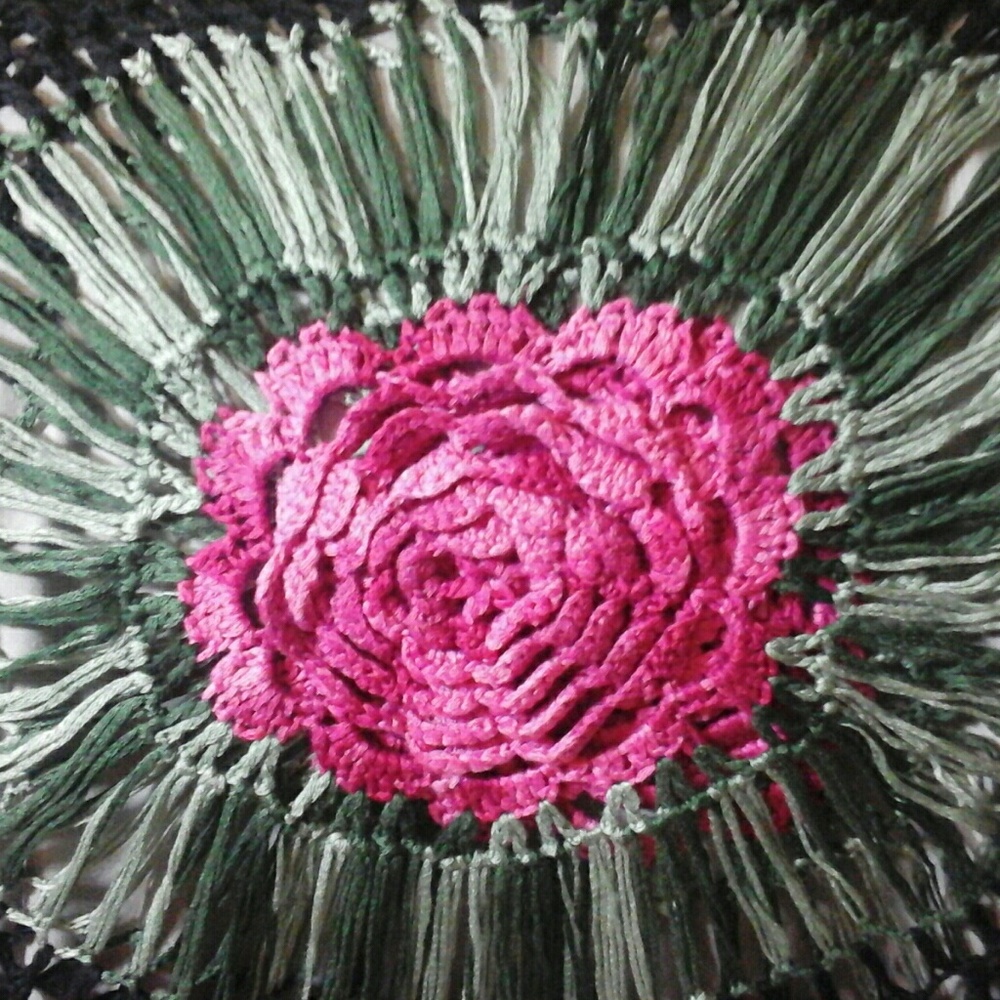 Sweater Hollow Hook Flower (hand made) - Picture 7 of 7